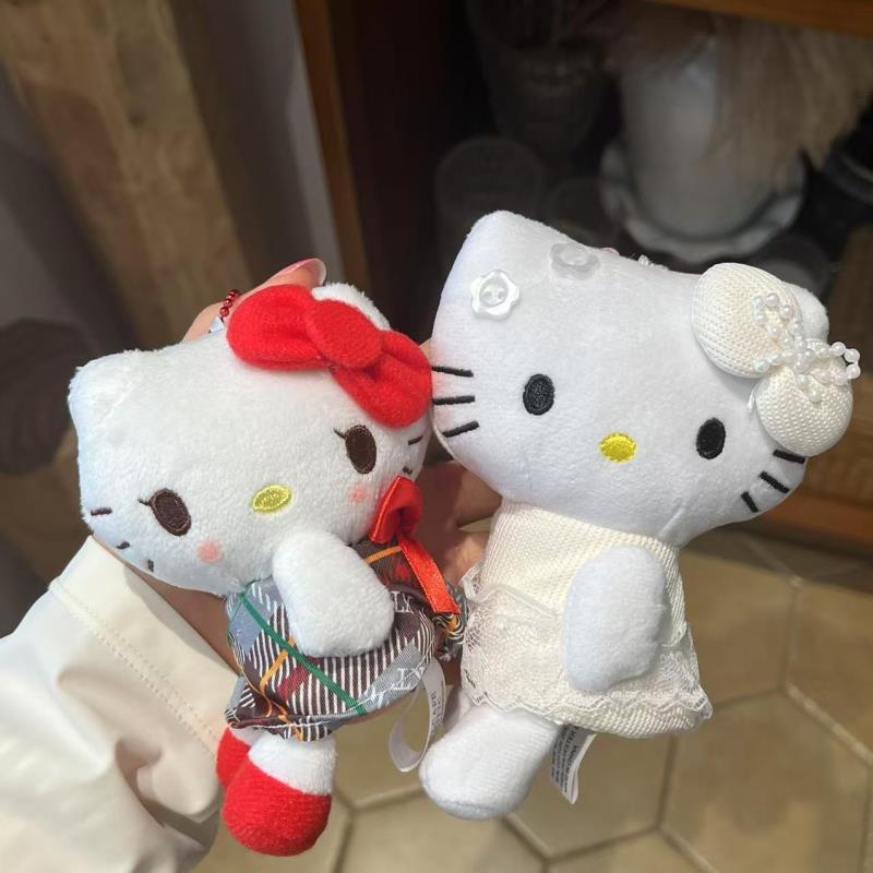 北海道小樽限定复古格子裙侧坐hellokitty书包包挂件玩偶毛绒公仔