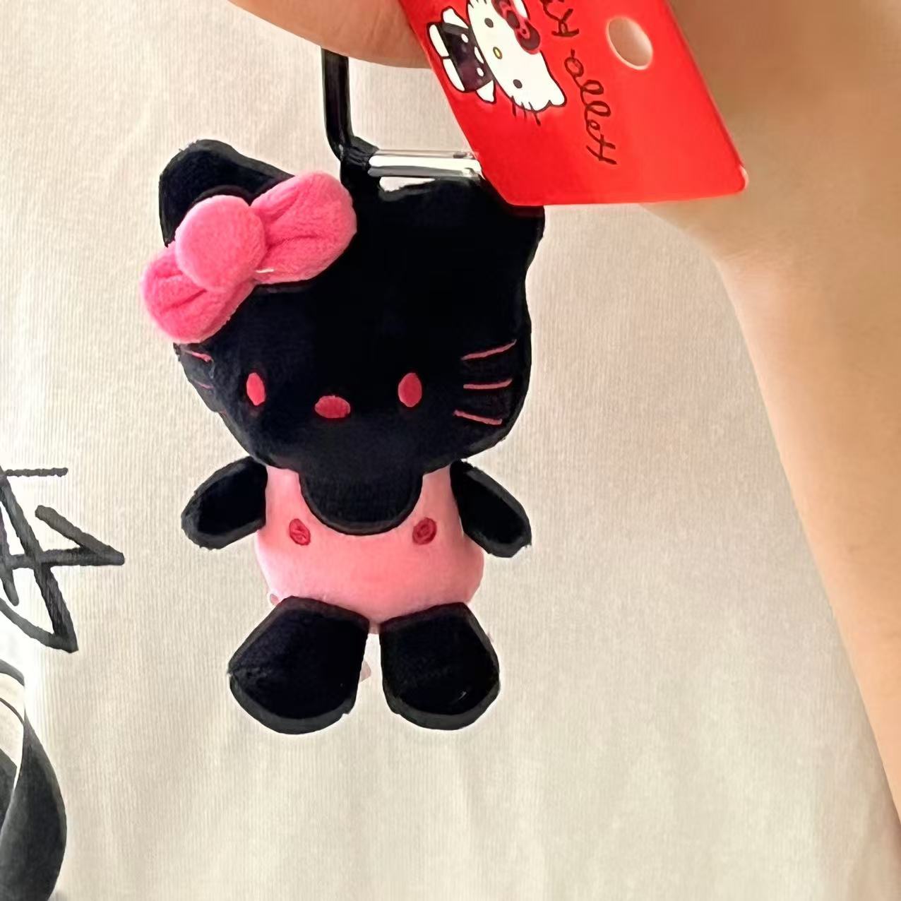 智秀HelloKitty玫粉色黑皮kt爱心扣礼物书包包钥匙扣汽车钥匙挂件