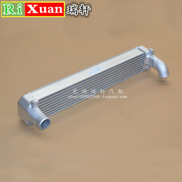 奇瑞瑞虎5 7虎8 5X 艾瑞泽5中冷器 低温散热器涡轮增压散热器总成