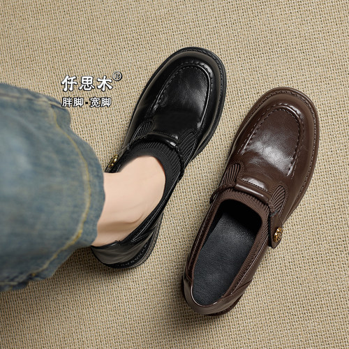 低跟单鞋女小众大码胖脚宽圆头