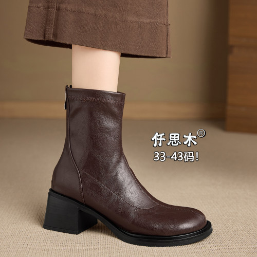 高跟短靴女冬粗跟大码棕色靴子