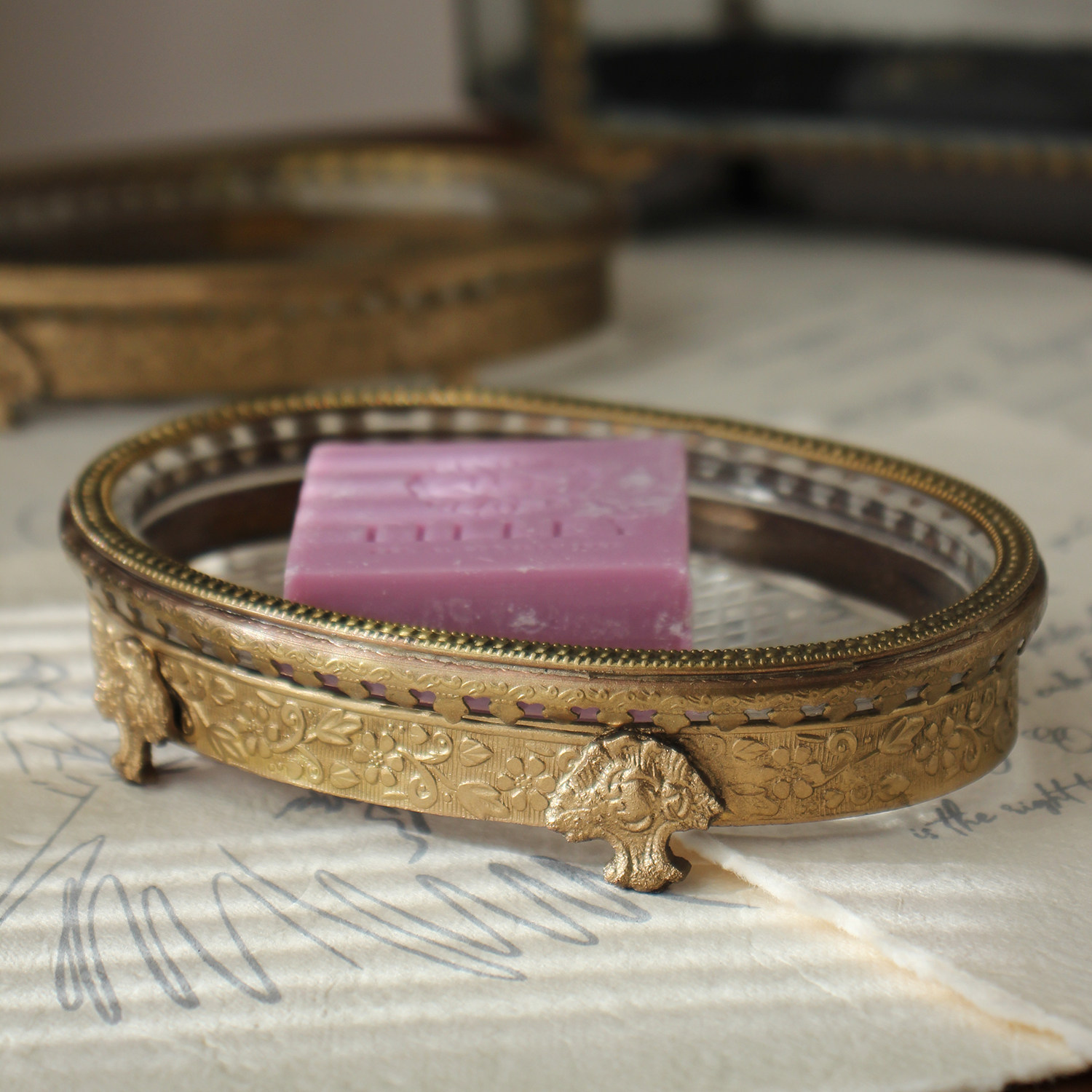 进口黄铜玻璃皂盘肥皂盒香皂碟卫浴洗手间中古风创意用品轻奢摆件