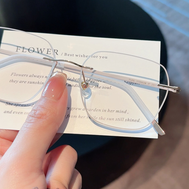 时尚大框近视眼镜女可配度数散光纯钛超轻方圆大脸显瘦新款多边形,ZIPPO/瑞士军刀/眼镜,定制成品光学镜,淘宝优惠券,粉丝福利购,淘宝优惠卷