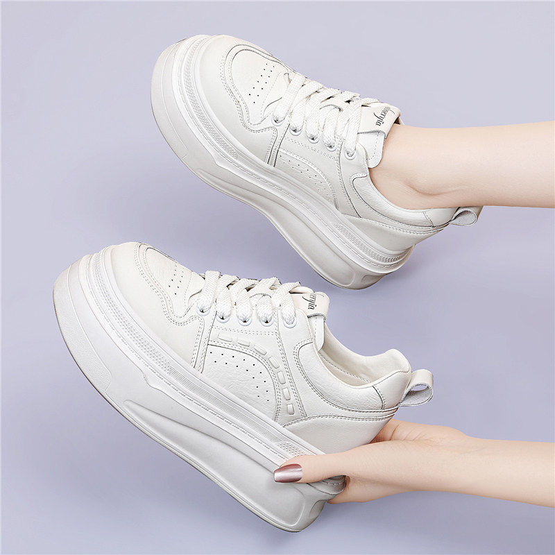 厚底小白鞋女爆款2026新款春季小个子增高软底轻便板鞋休闲运动鞋