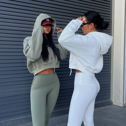 akiyo studio欧美短款高腰修身卫衣休闲长袖秋冬美式女上衣套头白