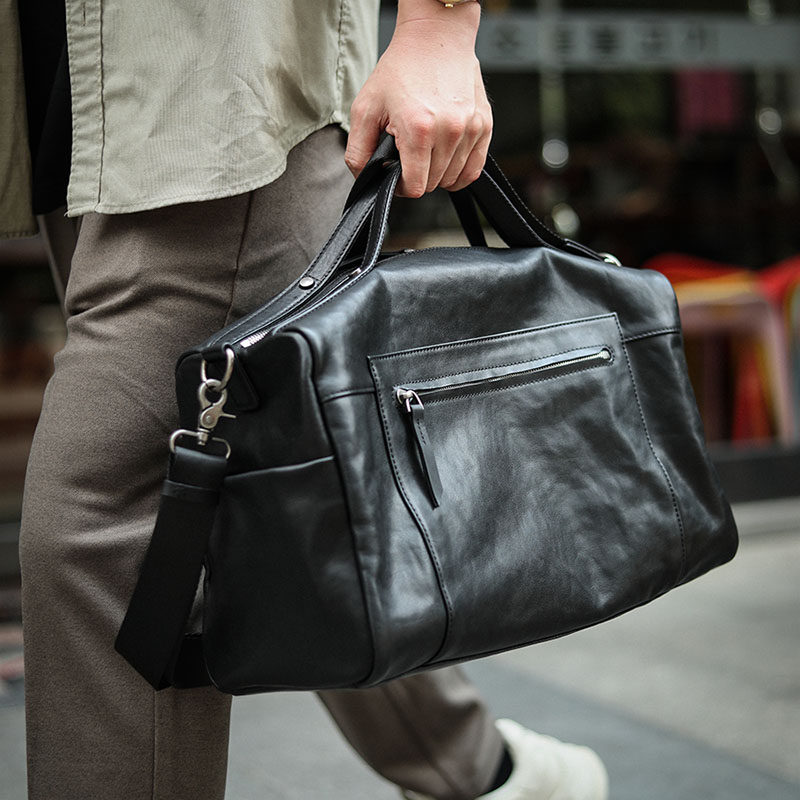 2025秋新款男士手提行李包运动健身出差旅行包单肩斜挎包真皮男包