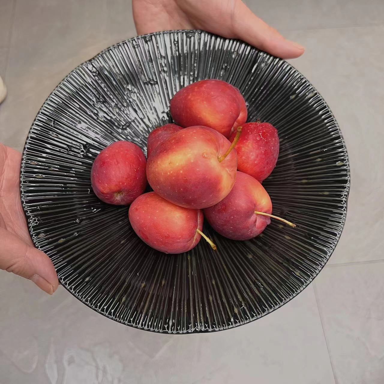 日本进口千段十草陶瓷圆形盘餐具