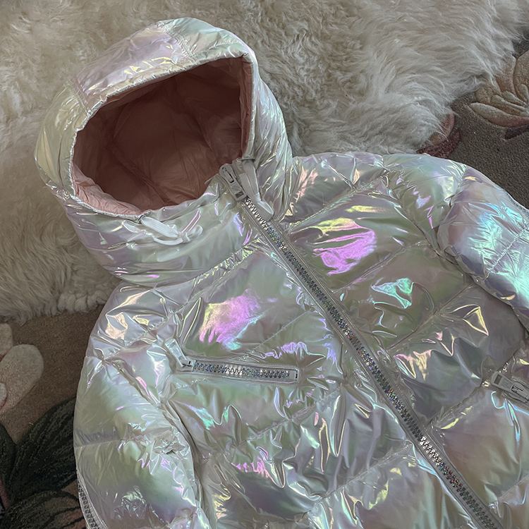 鹅绒服炫彩白连帽拉链羽绒服90白鹅绒超蓬保暖舒暖亮面设计师外套