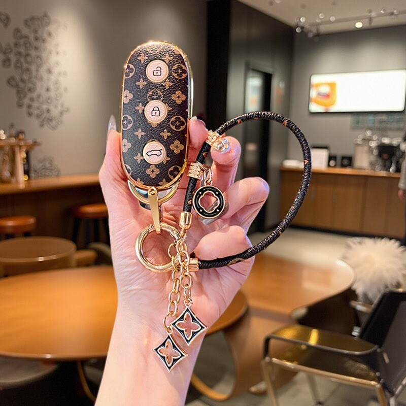 适用于理想l7钥匙套l8汽车l9高档全包保护壳新款l6专用男女壳扣