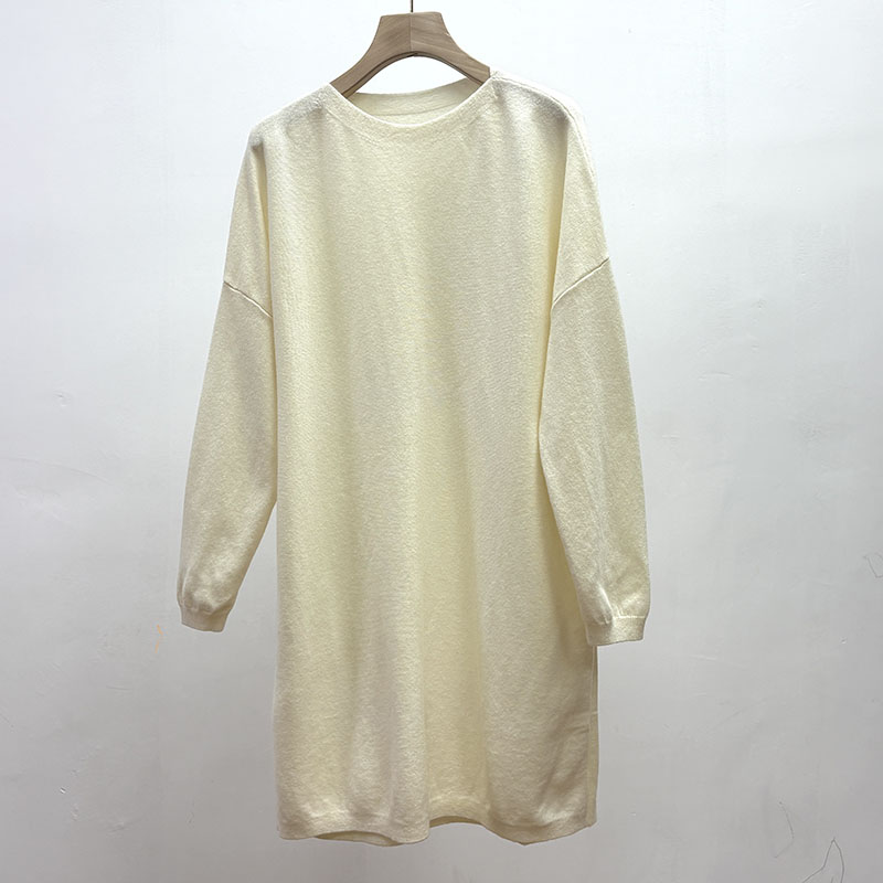 微瑕百分百羊毛高端余单早秋女软糯宽松大板型中长款百搭打底毛衣