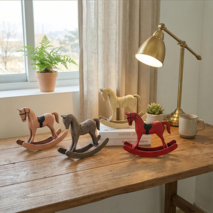 复古怀旧创意木马摆件客厅卧室玄关木雕摇摇马木制桌面装饰摆件