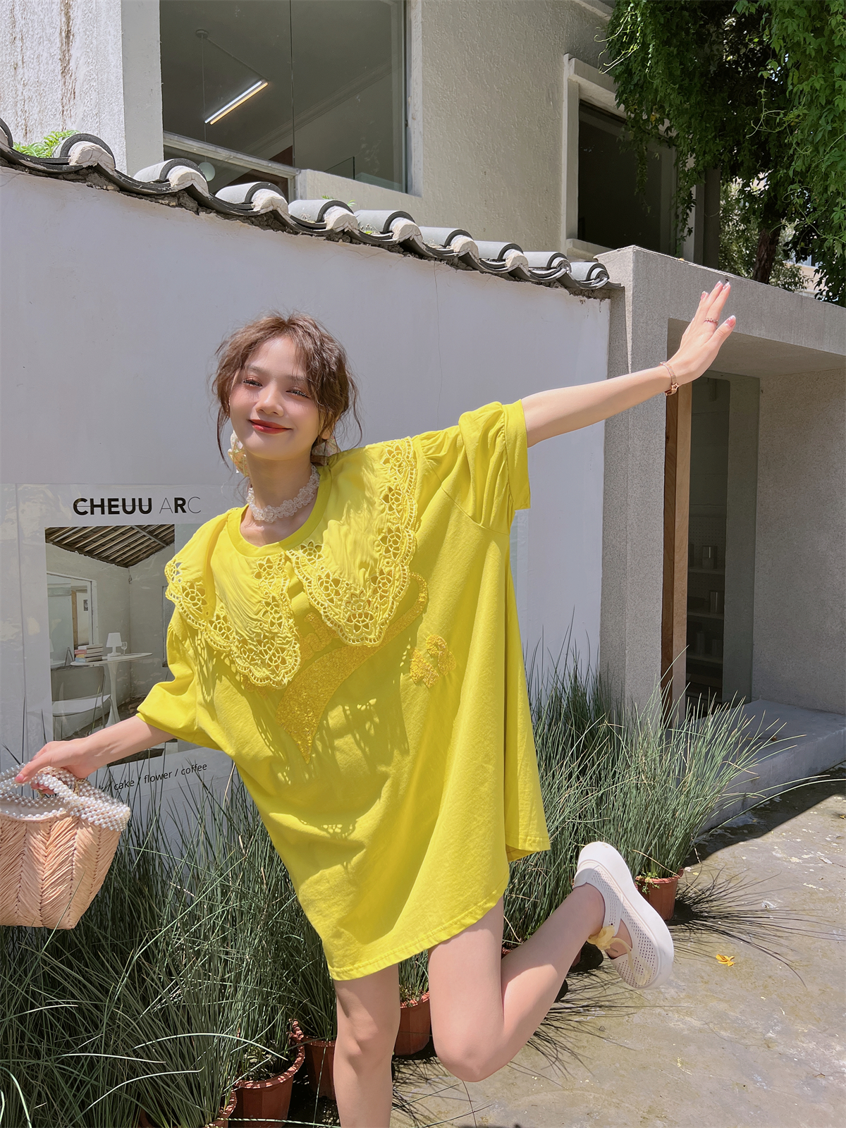 夏季大码宽松刺绣白色短袖t恤女