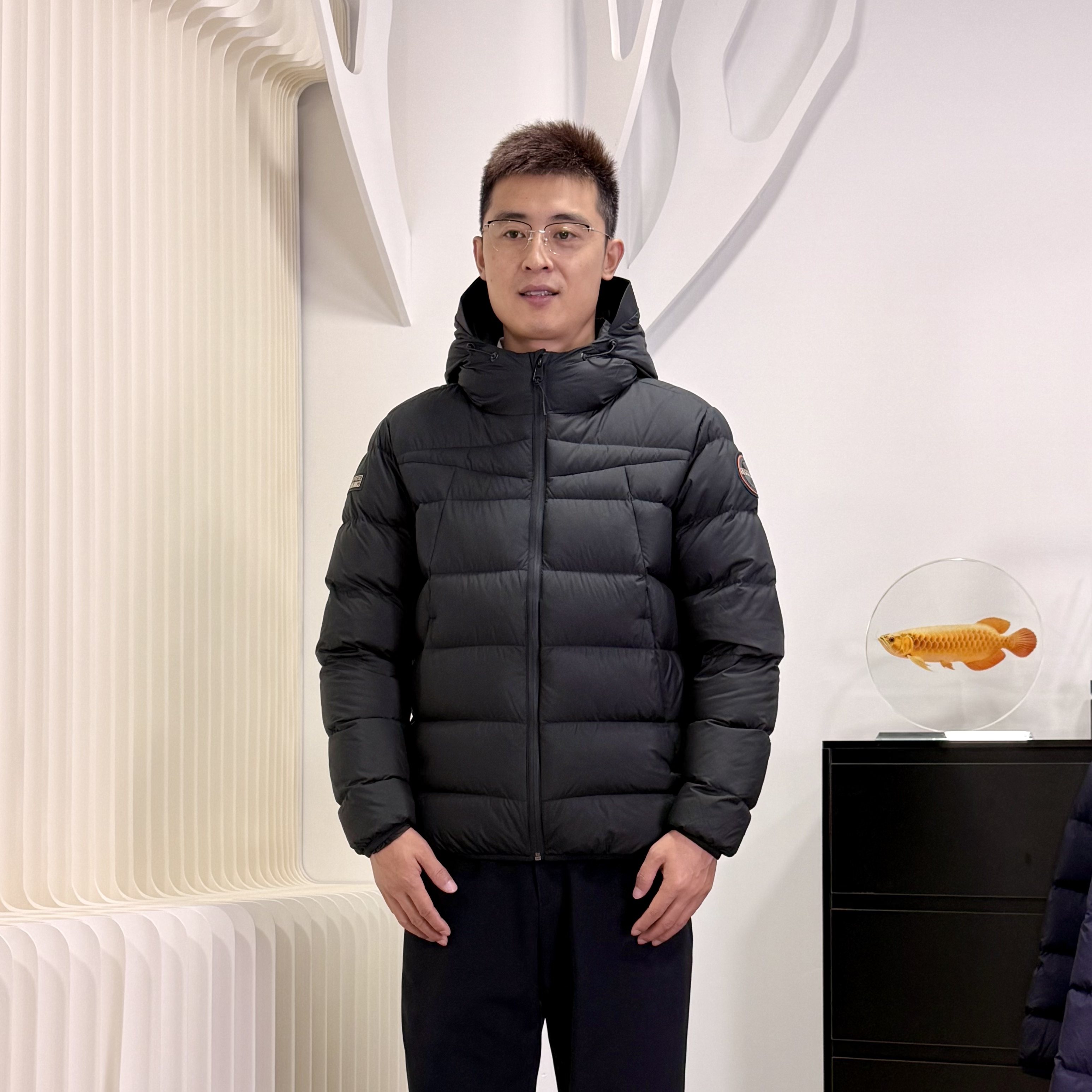 挪威新款户外95白鹅绒羽绒服连帽加厚保暖防风防水不钻绒高蓬松