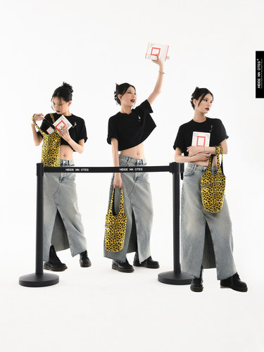 可以装下11寸ipad的水桶包