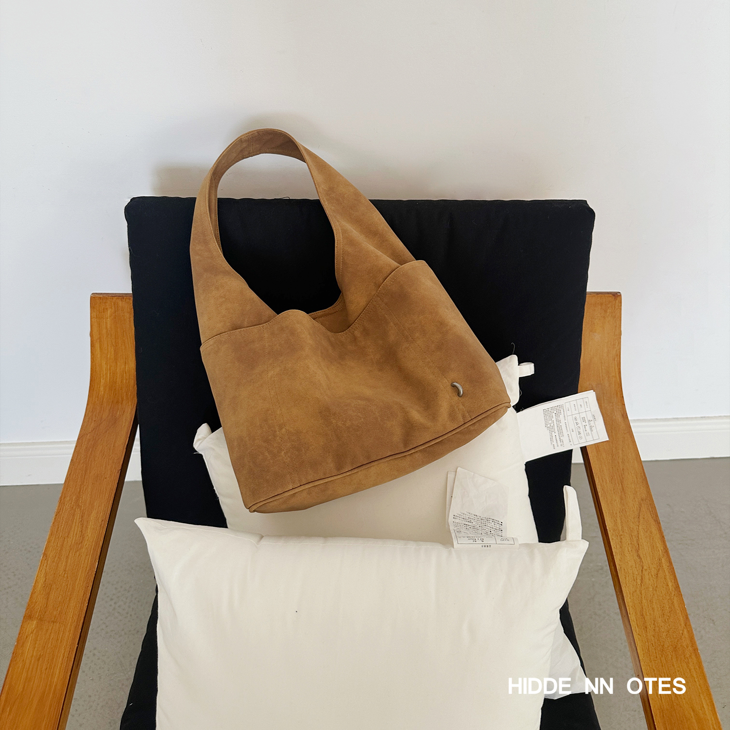 轻松装ipad的hobo腋下包