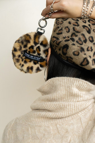 男女通用挂脖链条小包