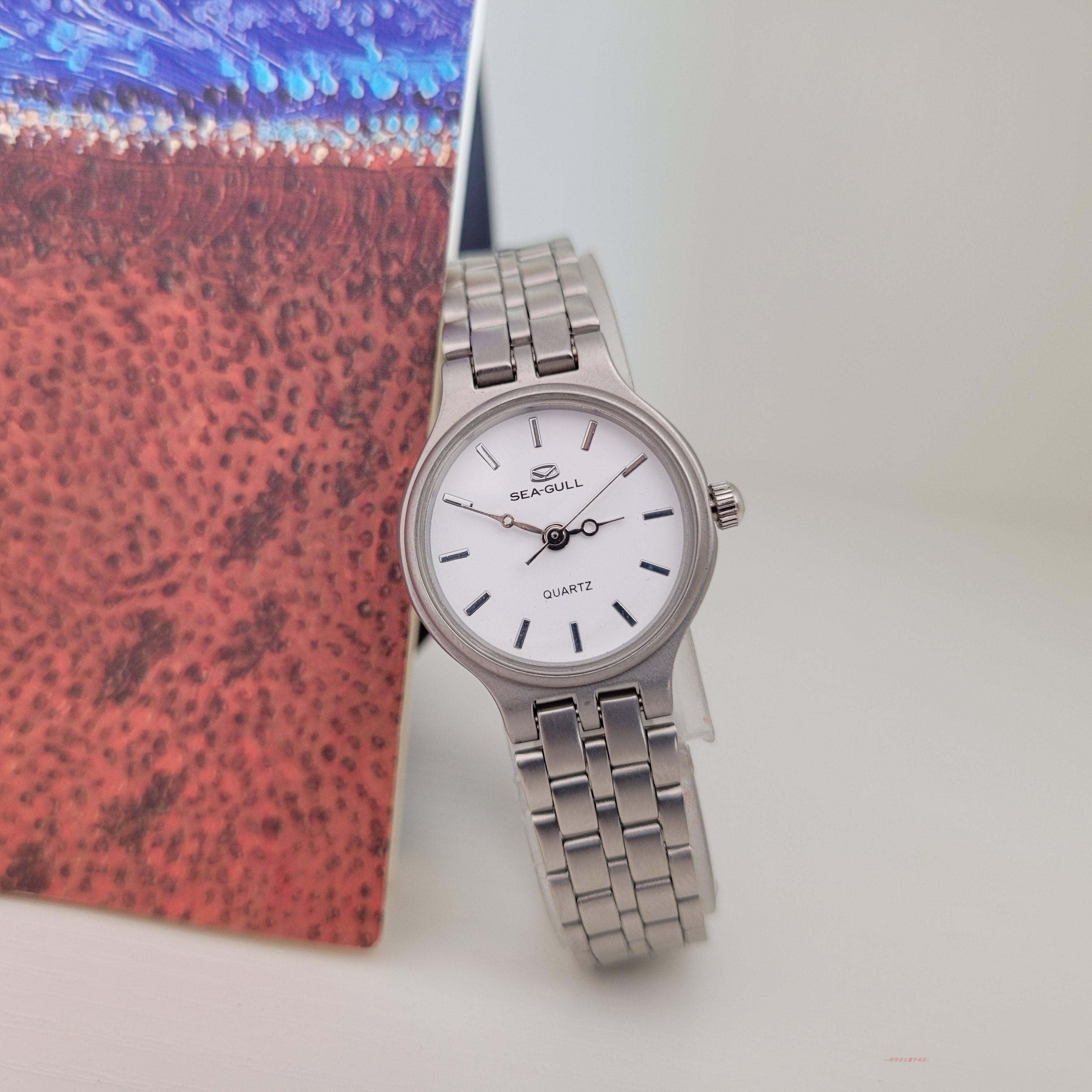 海鸥圆形简约女生手表