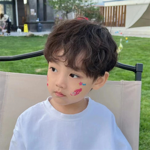 儿童假发男锡纸烫短卷发宝宝拍照写真蓬松纹理烫短发头套可爱