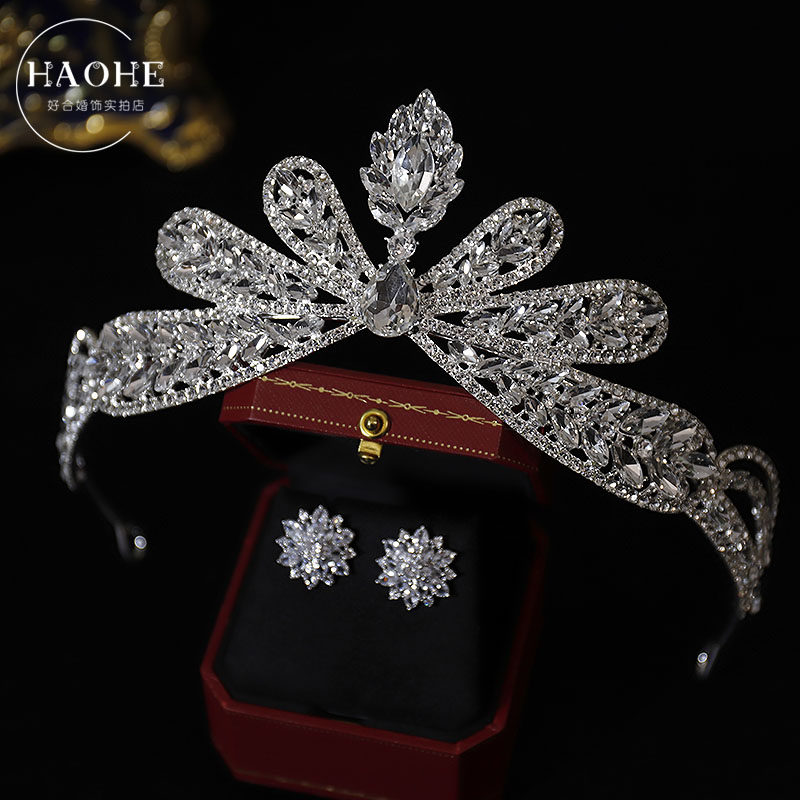 2024新款主婚纱简约精致皇冠公主大气生日王冠结婚写真新娘头饰品