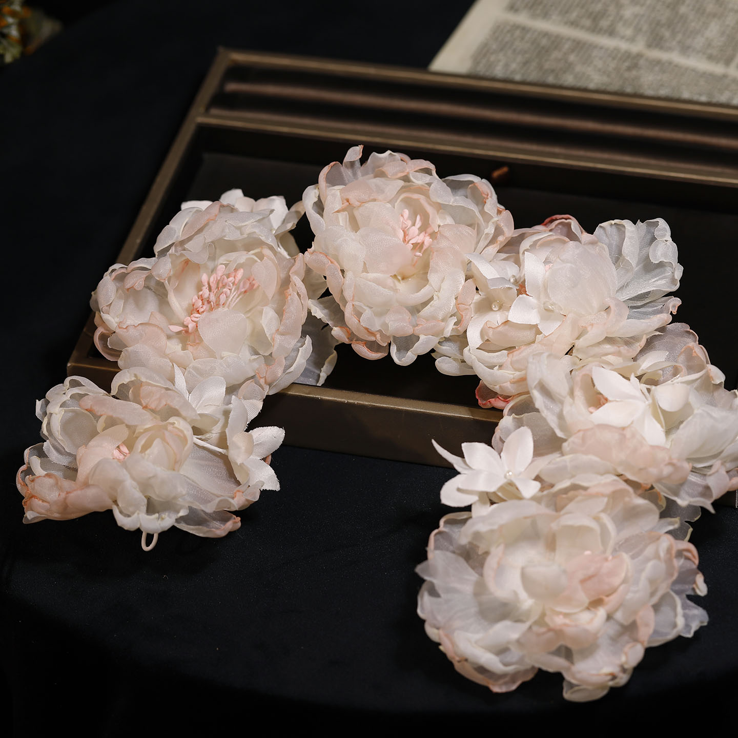 森系甜美烫花绢纱花朵发箍仙气头饰新娘婚礼影楼写真氛围感发饰
