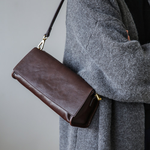 头层牛皮腋下包单肩斜挎包