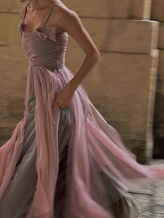 七月伊萨尔 自制vintage芭蕾舞裙 灰粉色古董油画感吊带年会长裙