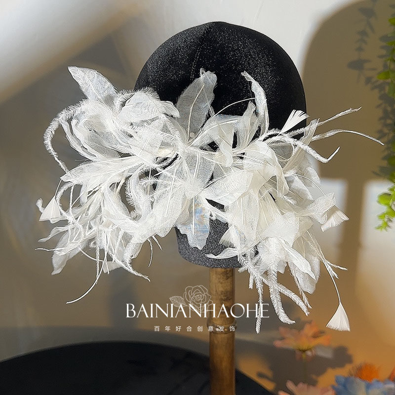 新款森系甜美仙气羽毛花朵边夹头饰新娘婚纱晨袍造型结婚头花配饰