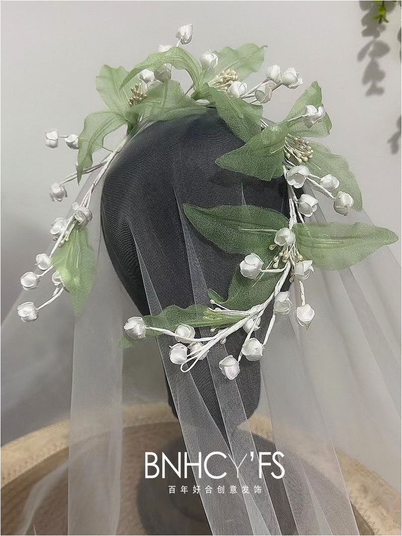 新款清新绿叶仙美铃兰花白纱新娘头饰结婚旅拍花环写真样片发饰品