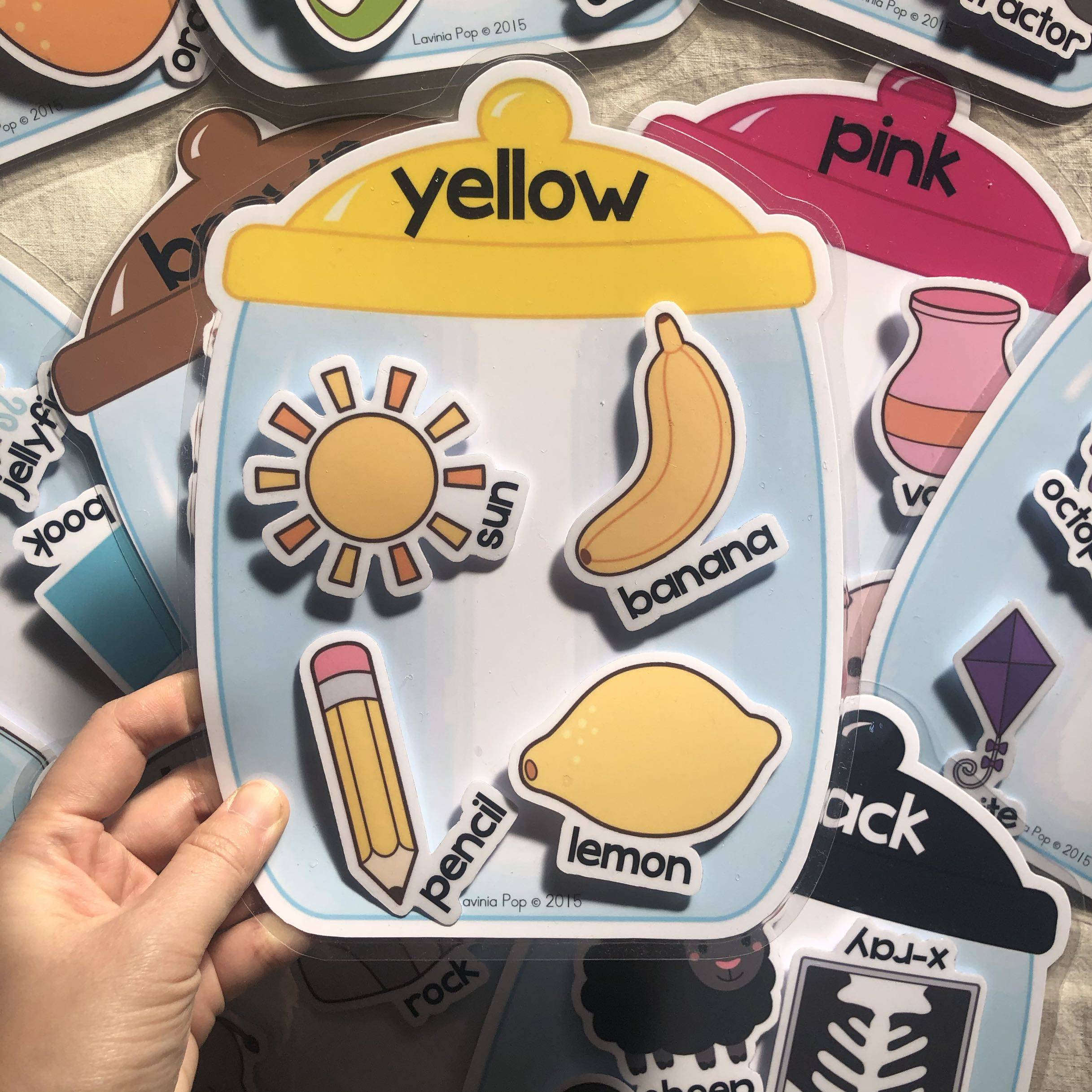 安静书材料包成品颜色分类英语早教启蒙粘贴互动撕拉11色a4大小