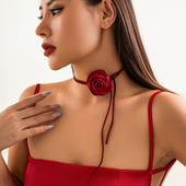 暗红色自由打结绒绳玫瑰花项链女新潮个性 甜美约会赴宴百搭锁骨链