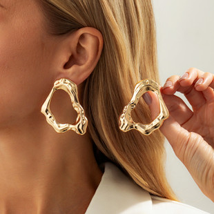 金属不规则镂空耳钉女2026春季 网红舞台表演搭配饰品 新潮小众时尚