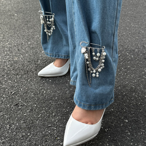 桃心流苏仿珍珠链条脚链女 2025冬嘻哈新潮时尚小众设计胸针饰品