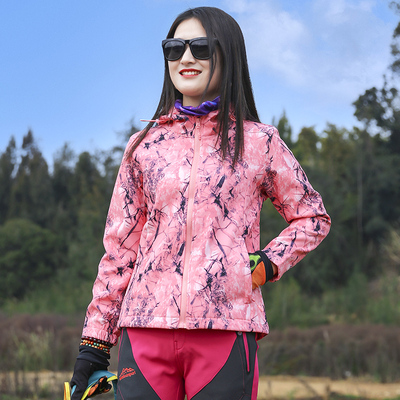 艾踄者户外加绒连帽迷彩软壳衣