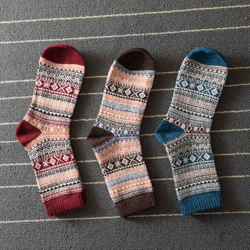 5双秋冬季加厚保暖羊毛袜男士民族风花纹复古中筒袜冬天潮流长袜