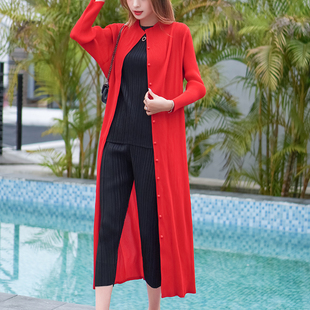 欧洲站时尚女装春秋长款风衣三宅褶皱设计师款一排扣连衣裙修身款