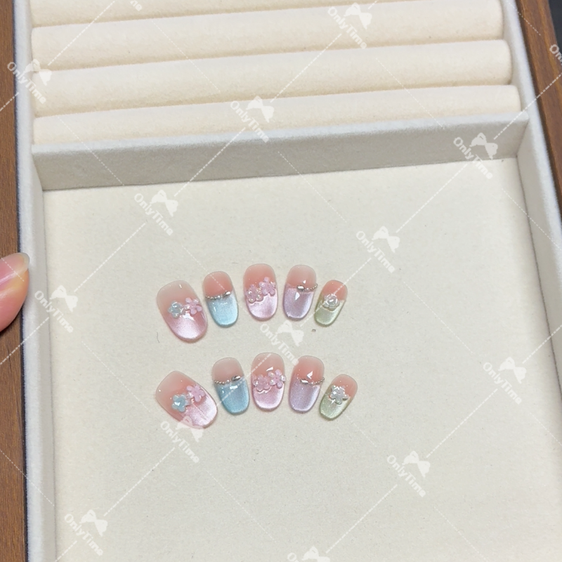 【彩虹】彩色指尖猫眼穿戴甲立体小花甲片新款设计美甲