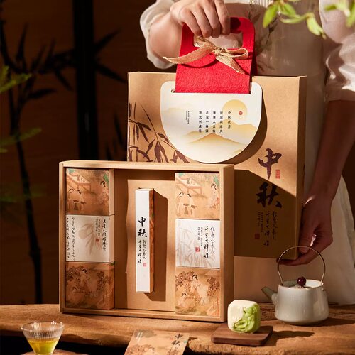 2025中秋节复古6粒8月饼包装盒高档创意毛毡手提牛皮纸蛋黄酥礼盒