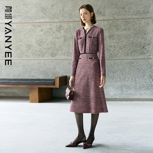 颜域小香风长款裙子2025新款女冬季高级感红色长袖气质收腰连衣裙