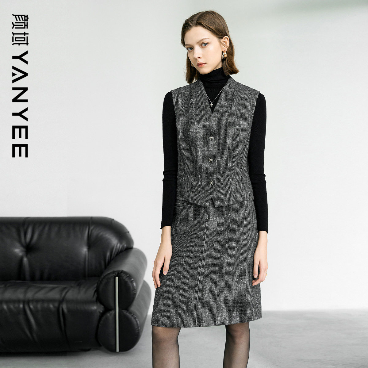 【56%羊毛】颜域老钱风马甲女2025新款冬季灰色短款V领毛呢外套,女装/女士精品,毛呢外套,淘宝优惠券,粉丝福利购,淘宝优惠卷