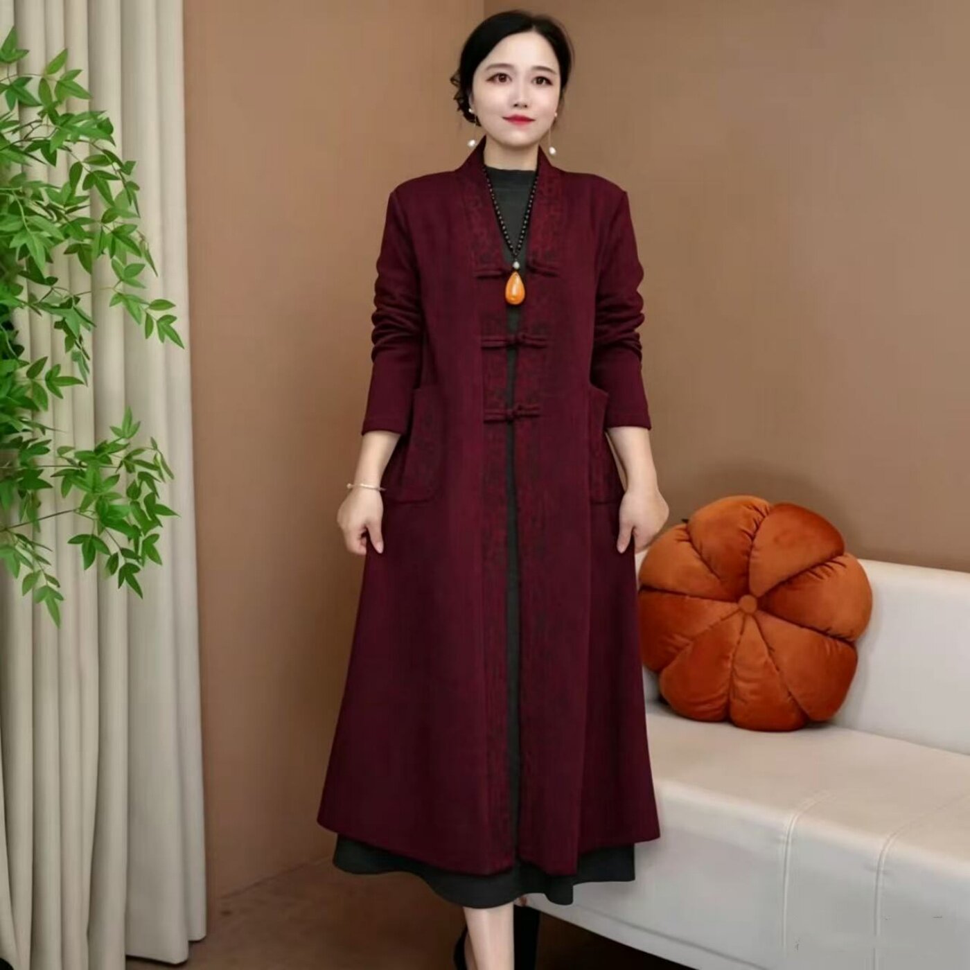 秋季妈妈装气质国风盘扣长款外套中老年女春秋新中式百搭减龄风衣