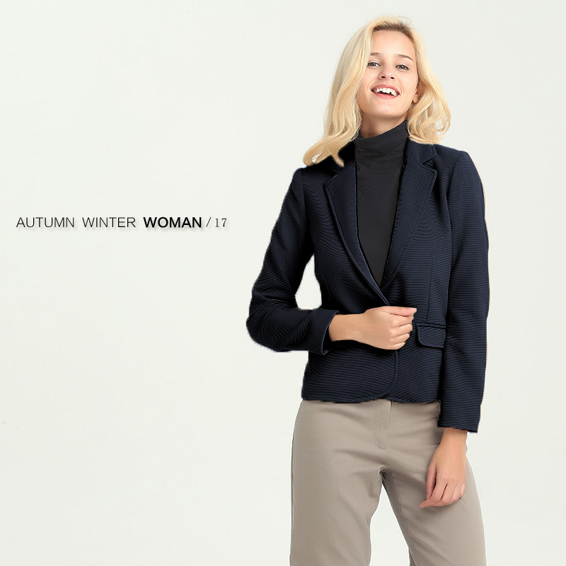 日本短款长袖西装外套