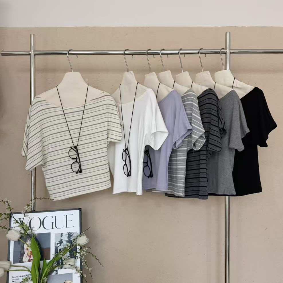 半里-26夏上新斜肩条纹上衣短袖T恤(配眼镜项链)7742