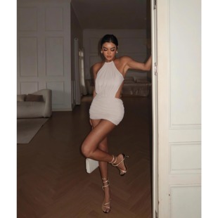 LAPINKY 欧美辣妹金属挂脖连衣裙性感露背包臀褶皱短裙 维加斯