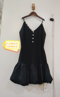 黑色吊带显瘦连衣裙女装精品 咨询库存拍 只有XL98胸