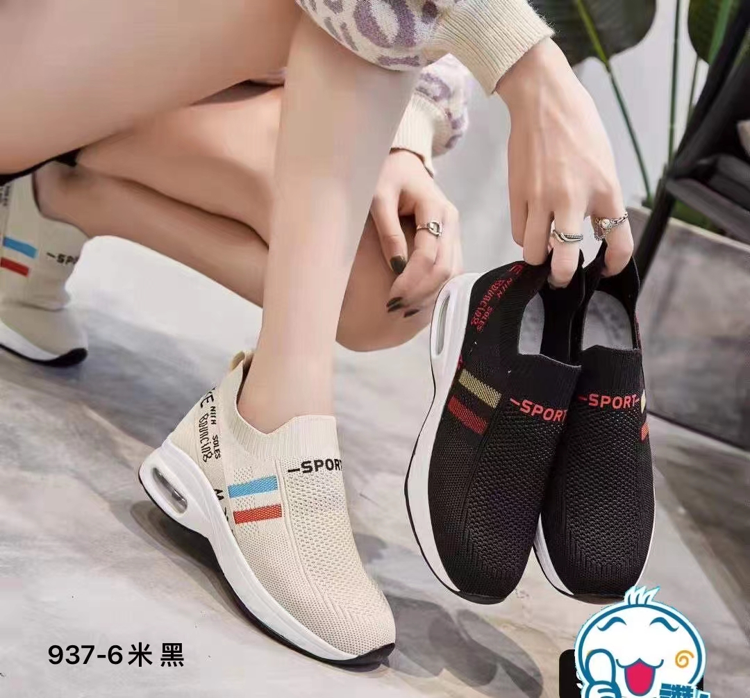 新款爆款休闲舒适轻便透气网面女鞋女休闲运动鞋一脚蹬女鞋