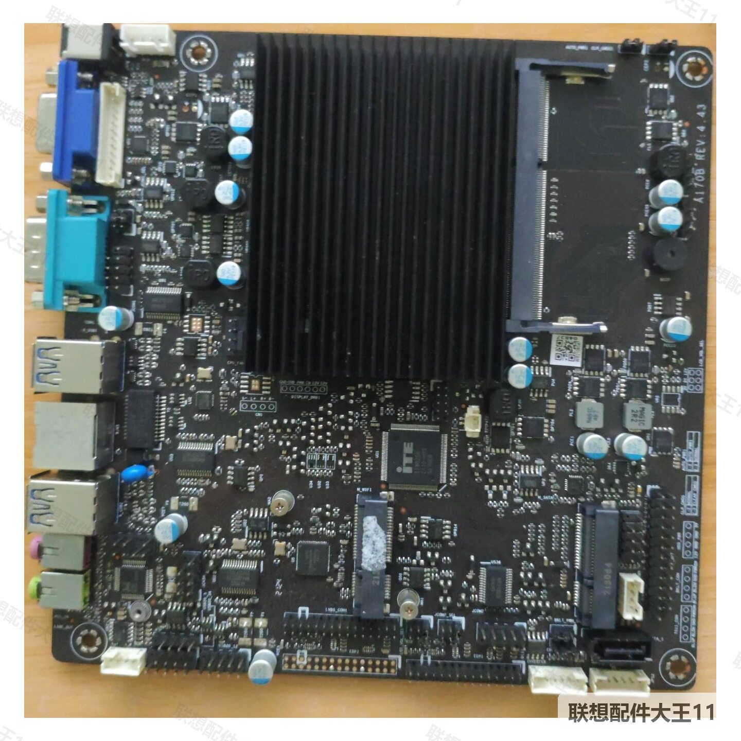 A170B一体机主板 集成J3710四核 DDR3 双VGA双网口 17*17cm