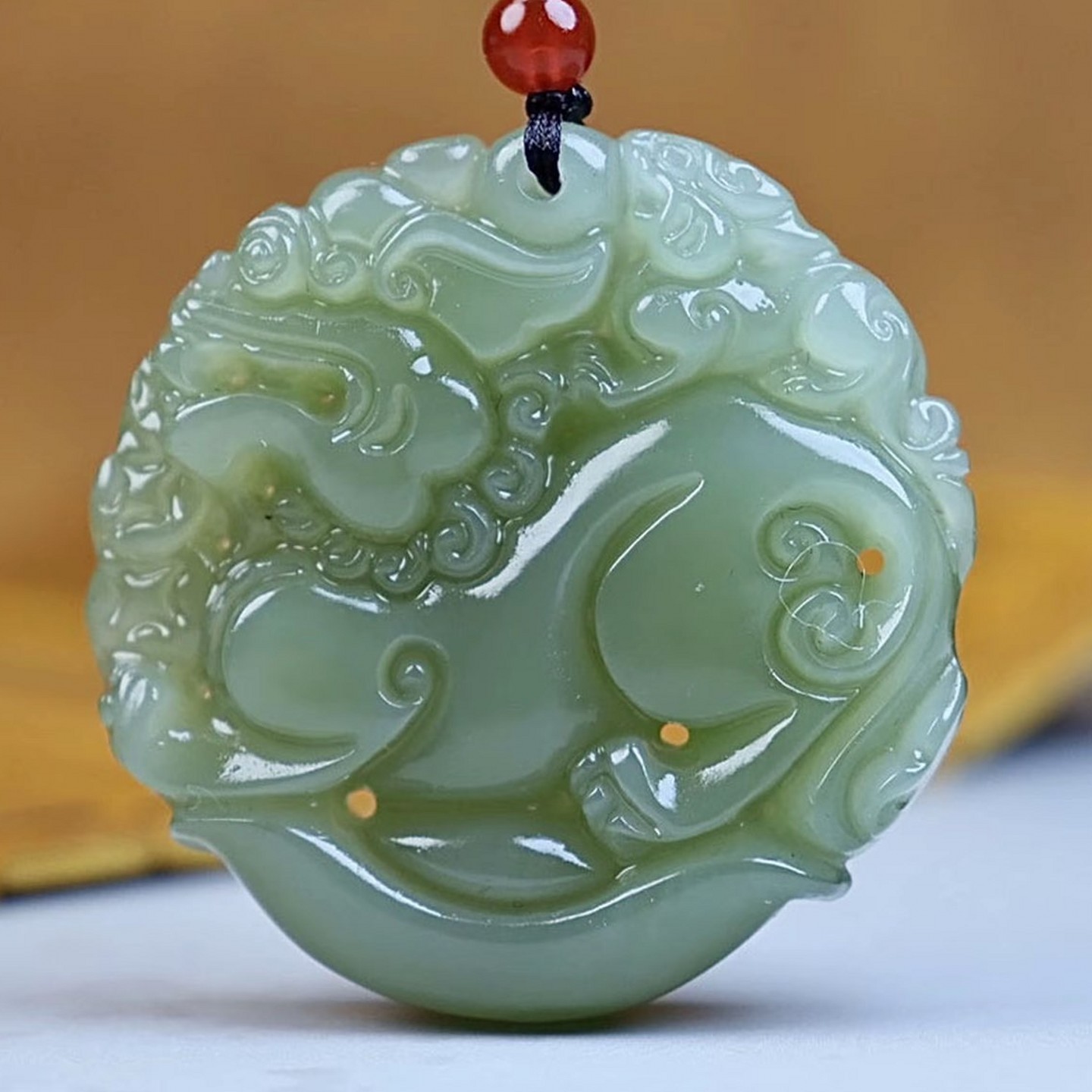 浅绿色青白玉元宝貔貅挂件男女款