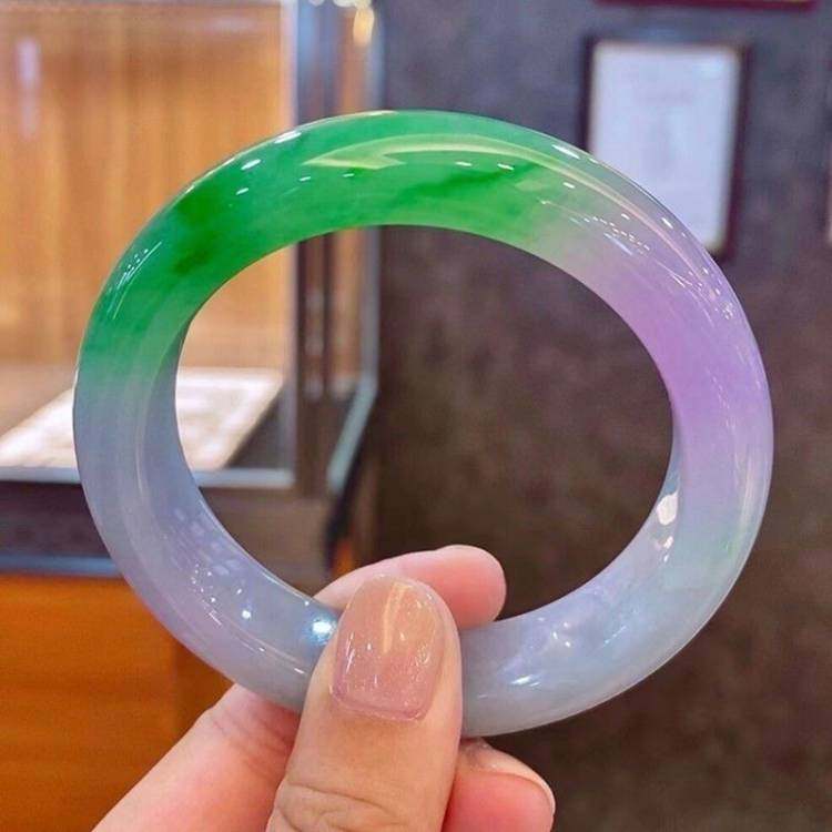 冰糯种紫罗兰春彩翡翠玉镯子