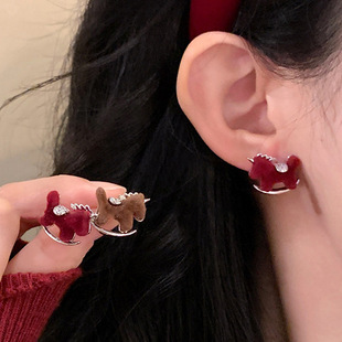 银针植绒锆石小马耳钉小众高级感本命年耳环日常通勤百搭耳饰