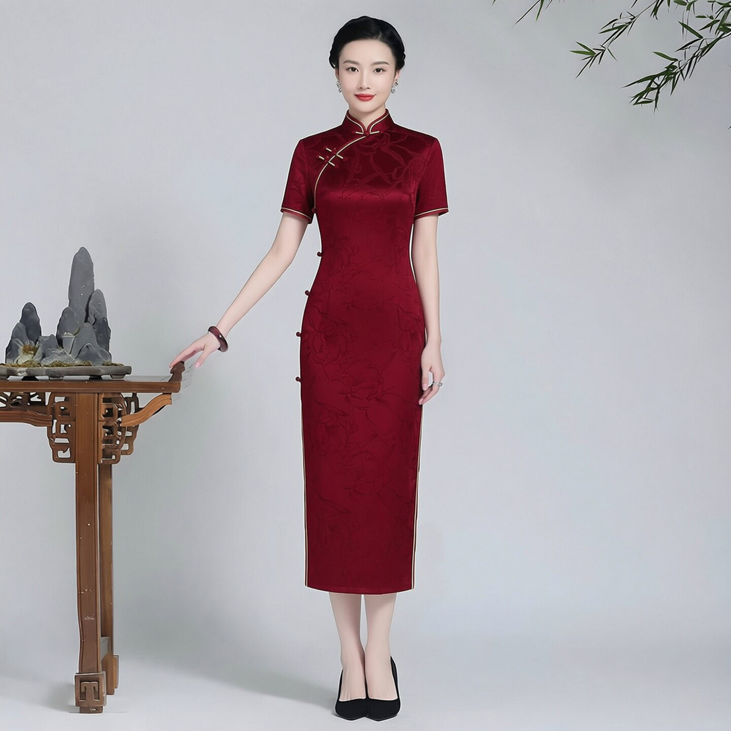 妈妈气质显年轻旗袍适合参加婚礼的连衣裙穿搭敬酒服新娘高端大气
